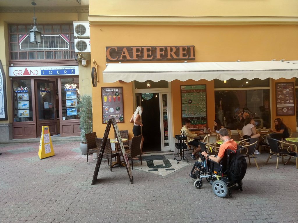 Cafe Frei People First