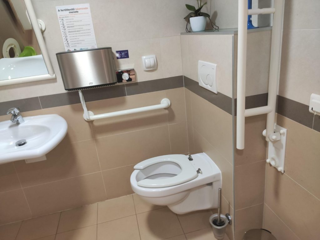 Harkány Dráva hotel WC