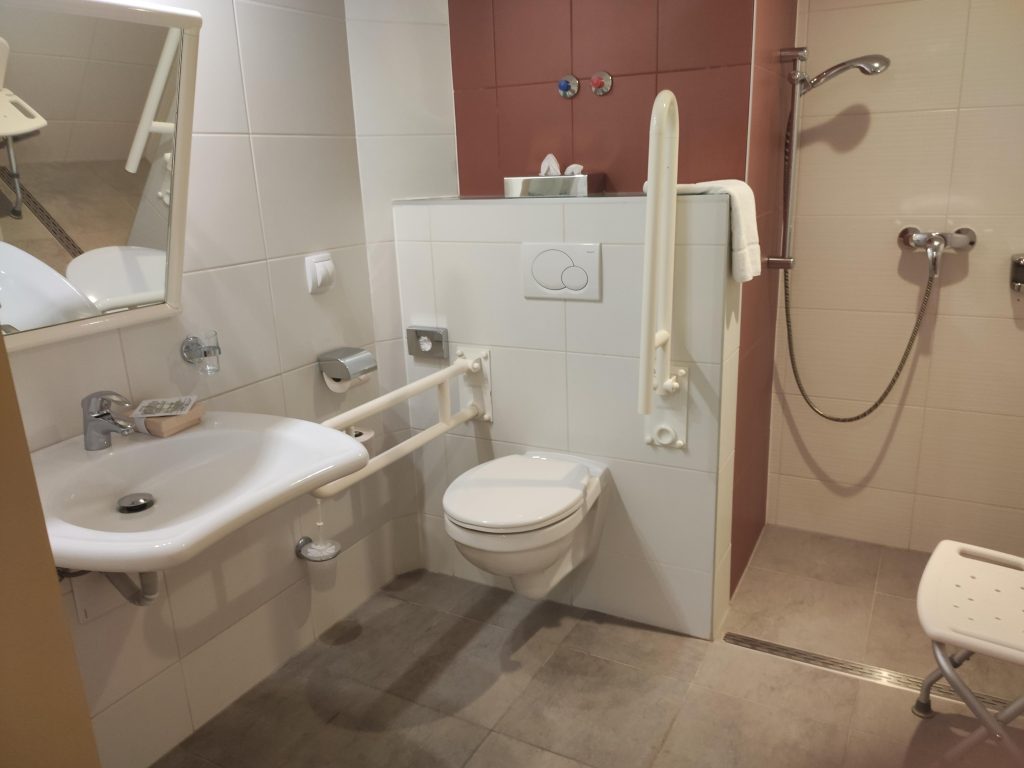 Harkány Dráva hotel szobák fürdő jpg